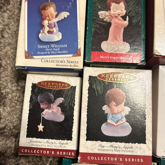 13  angels Hallmark ￼ - Picture 2 of 5